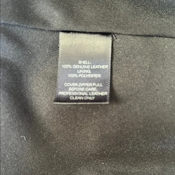 Elegant Black Women's Leather Jacket - Picture 6 of 10